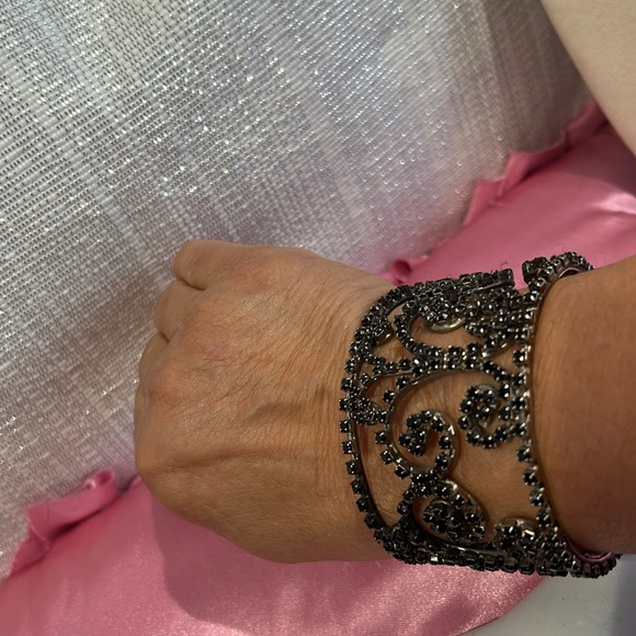 Vintage Jet Black Crystal Cuff Bracelet with Swirl Design - Picture 4 of 13